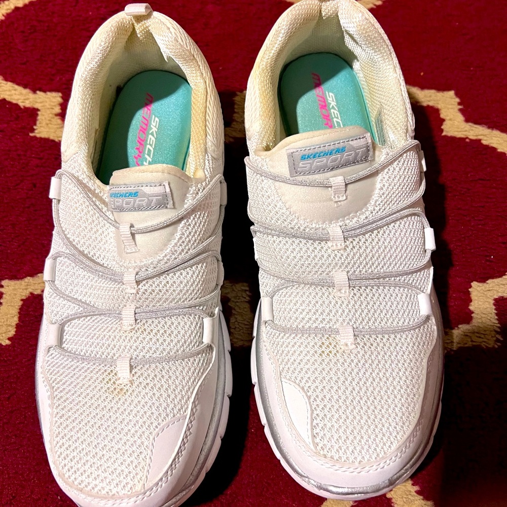 Pretty white sketcher shoe, size 6.5, glittery lace design non functional.